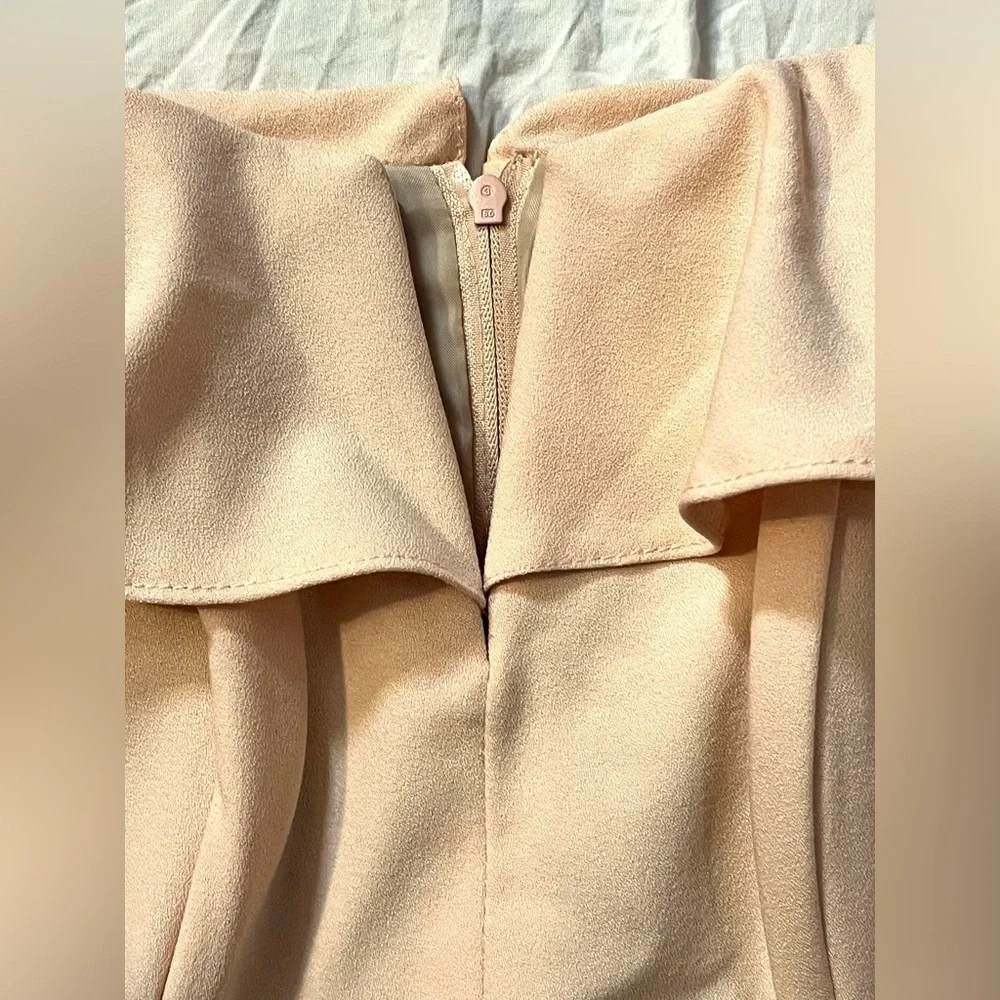 Miss Selfridge Pink/Cream Colored Women’s Size 4 Dress Preloved - Picture 4 of 12
